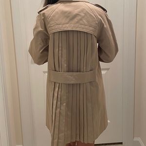 BRAND NEW Joie raincoat. Absolutely beautiful jacket!